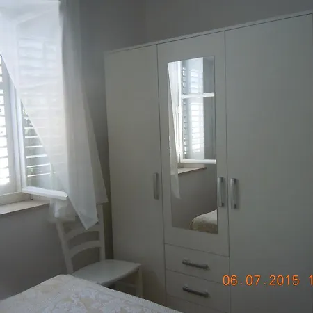 Central Apartment Dubrovnik アパート