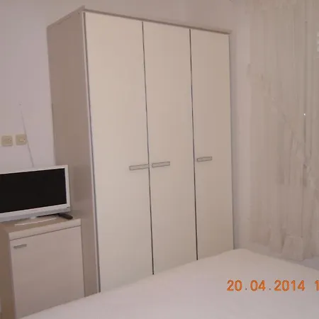 Central Apartment Dubrovnik アパート